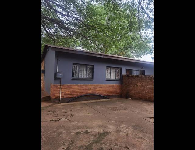 6 BEDROOM PROPERTY TO RENT IN MOKOPANE CENTRAL